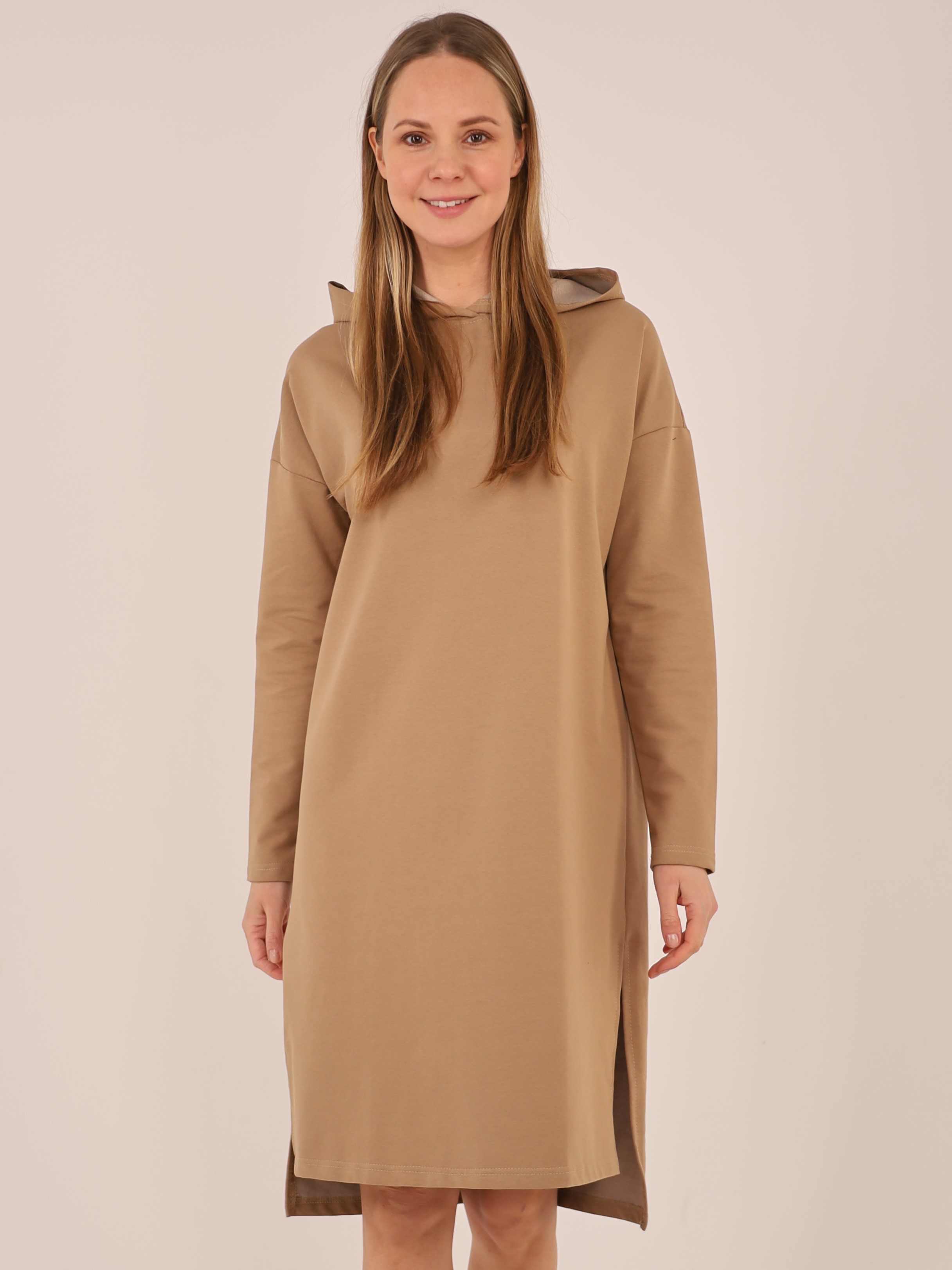 Платье женское с капюшоном бежевое арт. 100124